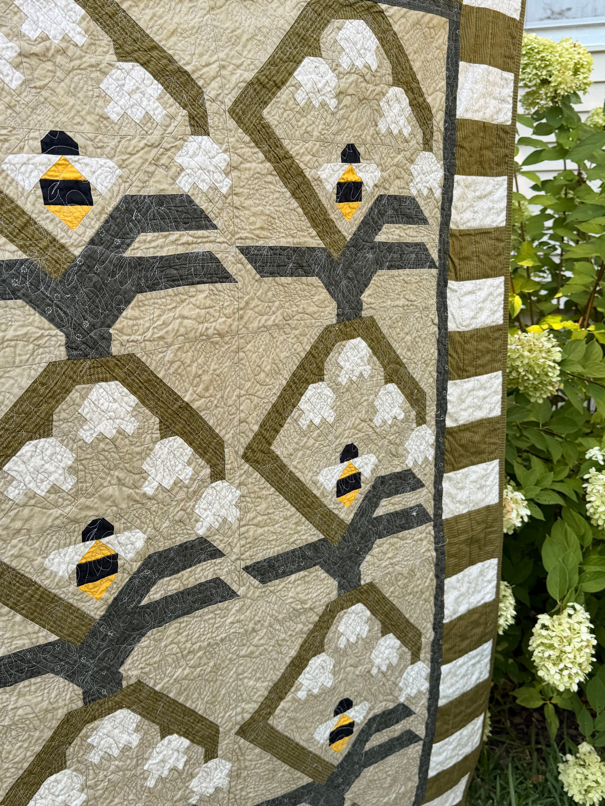 The Honey Bell Block/Quilt Pattern  |  PDF Download