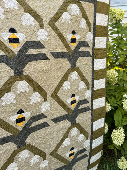 The Honey Bell Block/Quilt Pattern  |  PDF Download